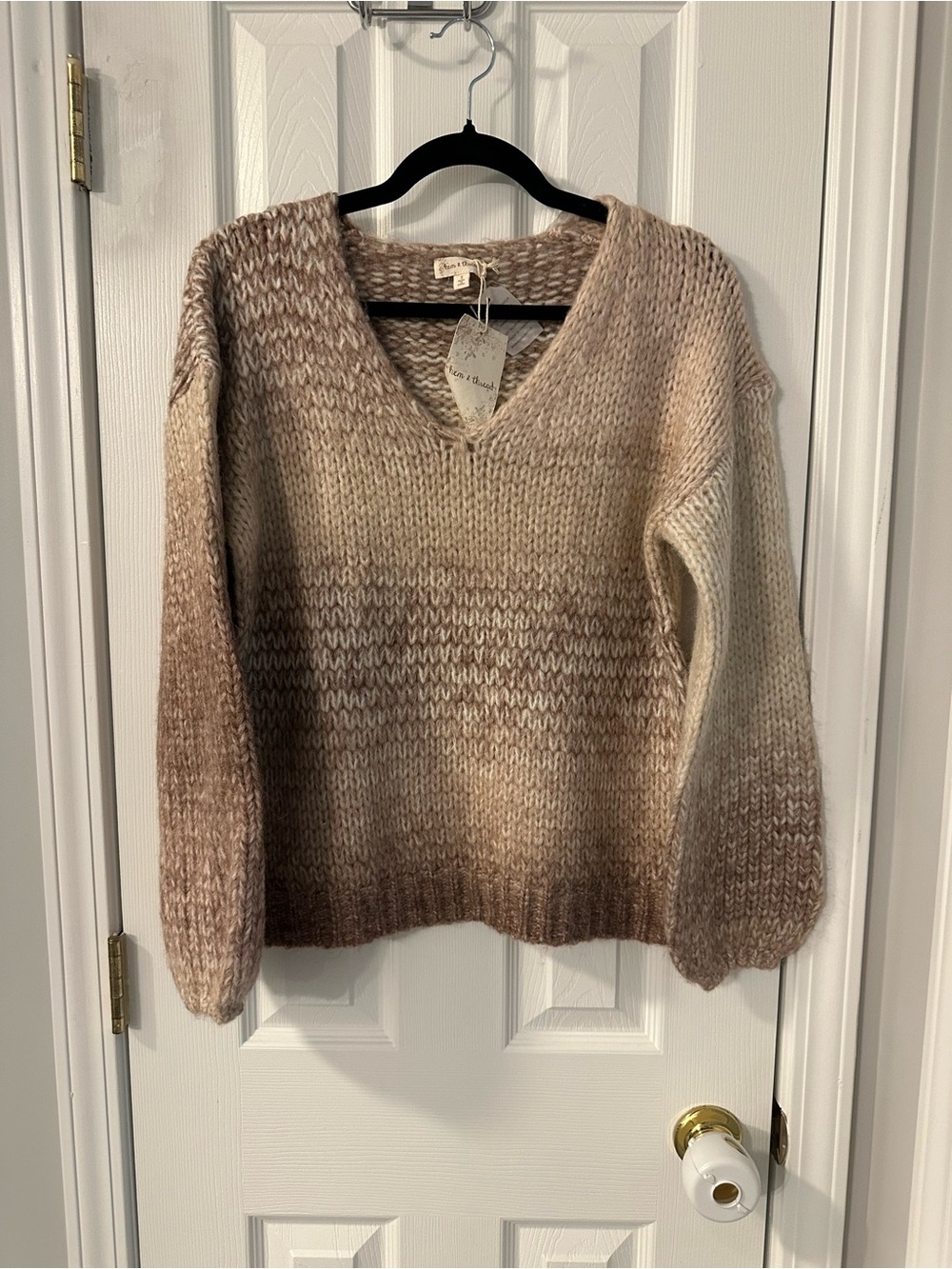 Hem & Thread Ombre V-Neck Sweater in Beige and Brown